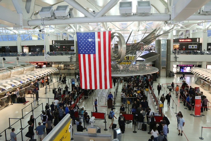 How Many International Airports Are in the US