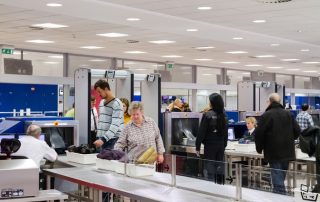 Can You Wear Jewelry Through Airport Security